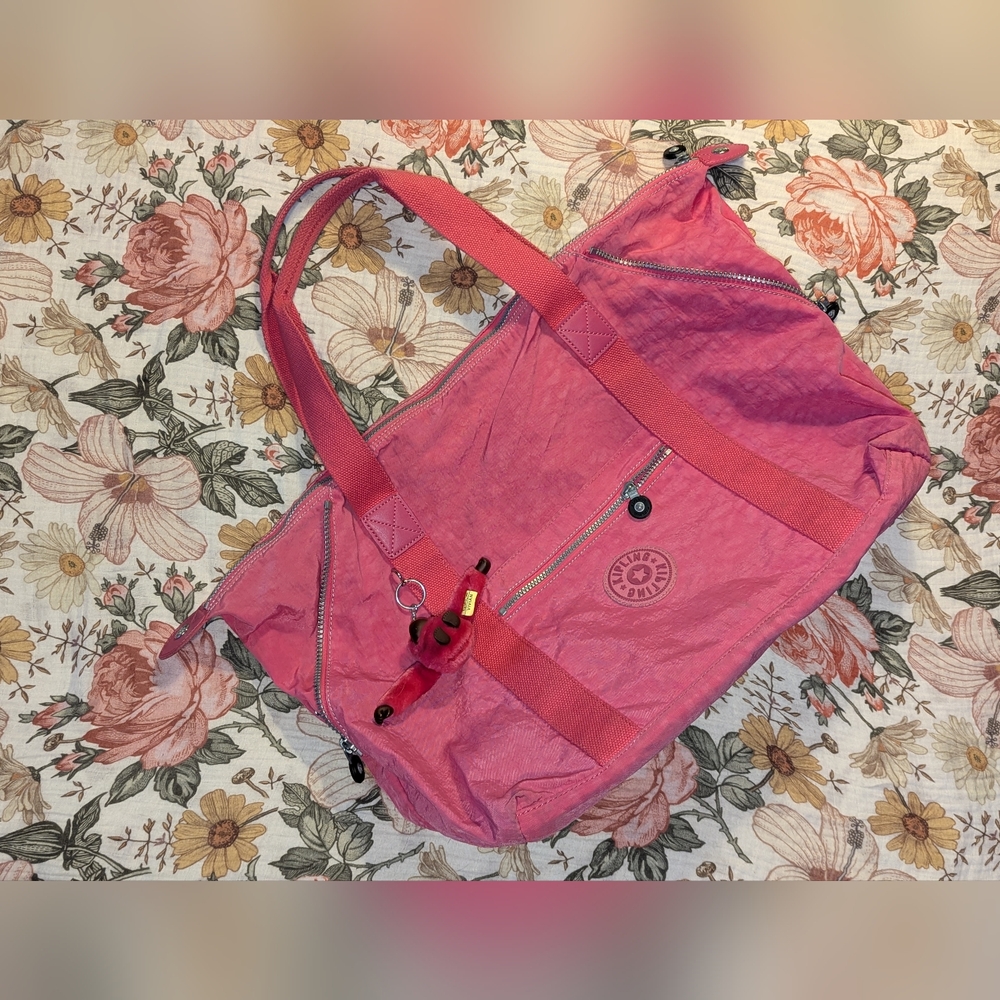 Kipling Art Pink XL Tote Bag. Versatile overnight Bag.